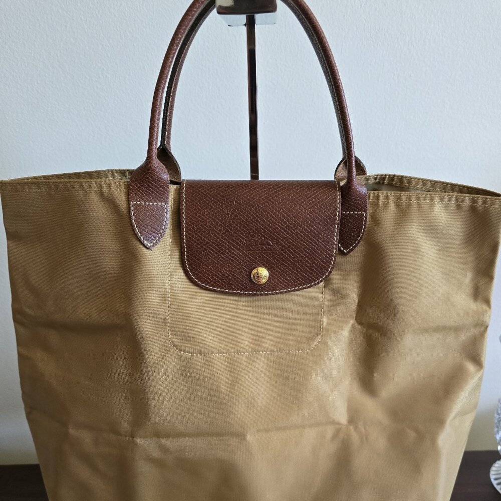 LONGCHAMP Le Pliage Light Tan Nylon leather tote ~ EUC
